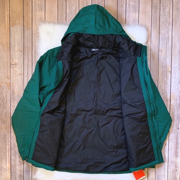 The North Face Resolve Insulated Waterproof Jacket - Picture 5 of 8